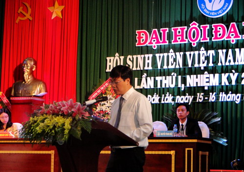 Đồng chí Lê Quốc Phong phát biểu tại Đại hội